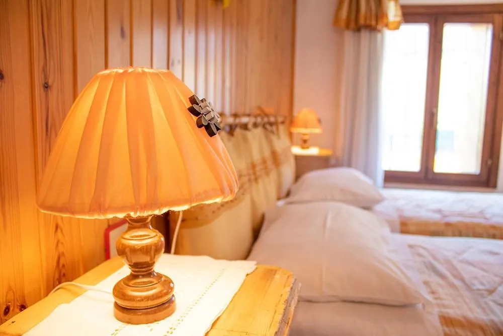 Albergo Alla Posta B&B Roana Hotel